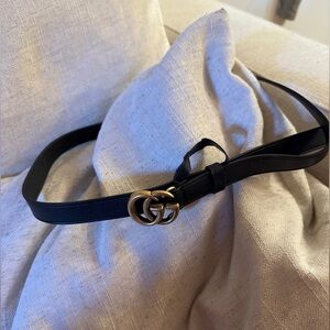 GUCCI GG MARMONT THIN LEATHER BELT